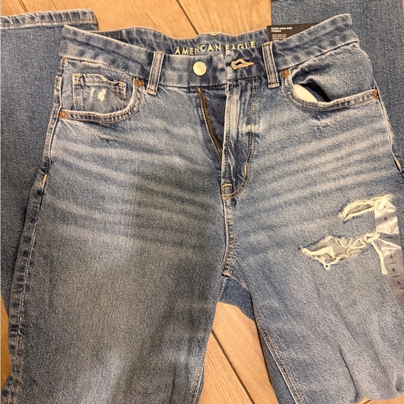 ⚠️NEW⚠️ American Eagle Outfitters Women's Curvy Mom Jean - Picture 7 of 9